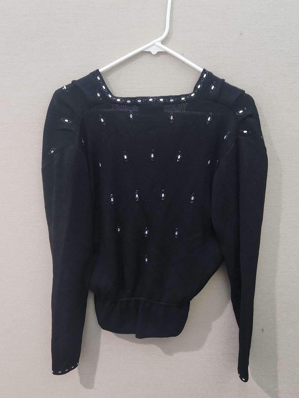 St. John Knit Crossover Sweater Size 6 - Picture 7 of 16